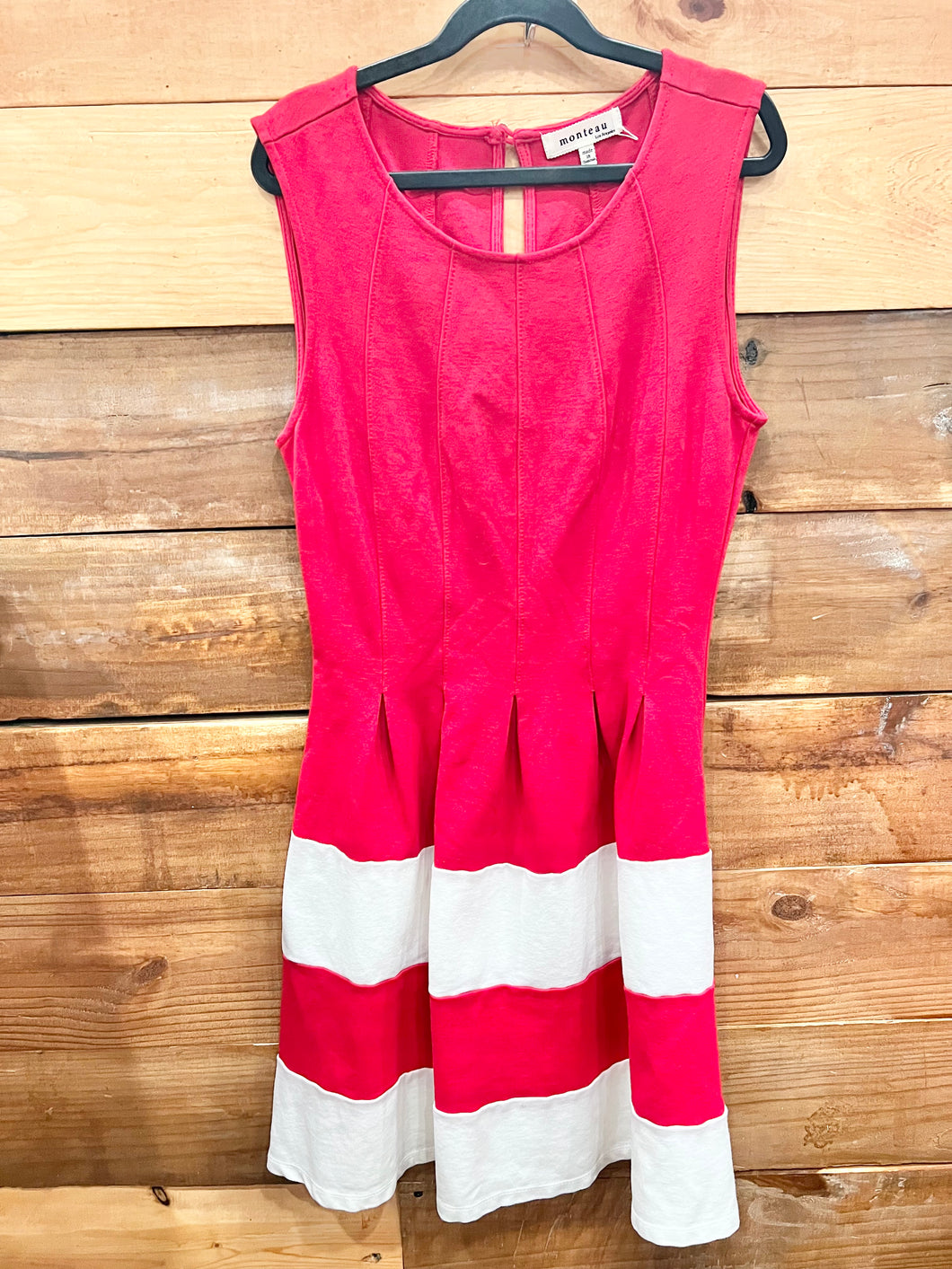 Monteau Red Dress Size XS – Three Little Peas Children's Resale & Upscale  Boutique