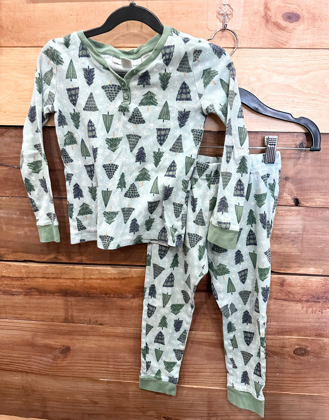 Lauren Conrad Trees Pajamas Size 5T – Three Little Peas Children's Resale &  Upscale Boutique