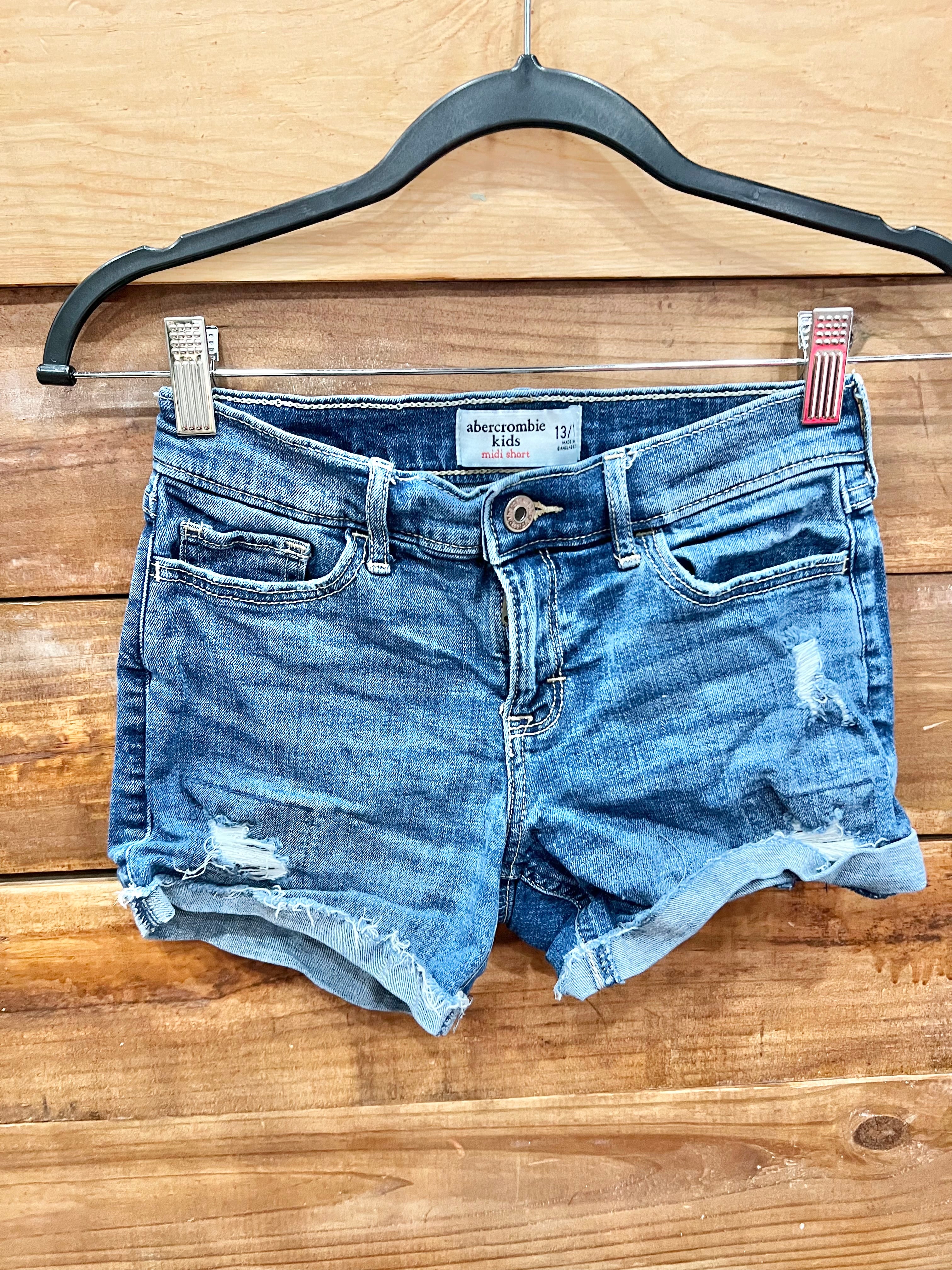 Abercrombie Denim Shorts & Bodysuits - How to choose the right